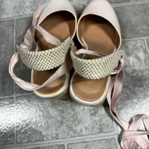 Pink Ribbon Heels - Picture 4 of 6